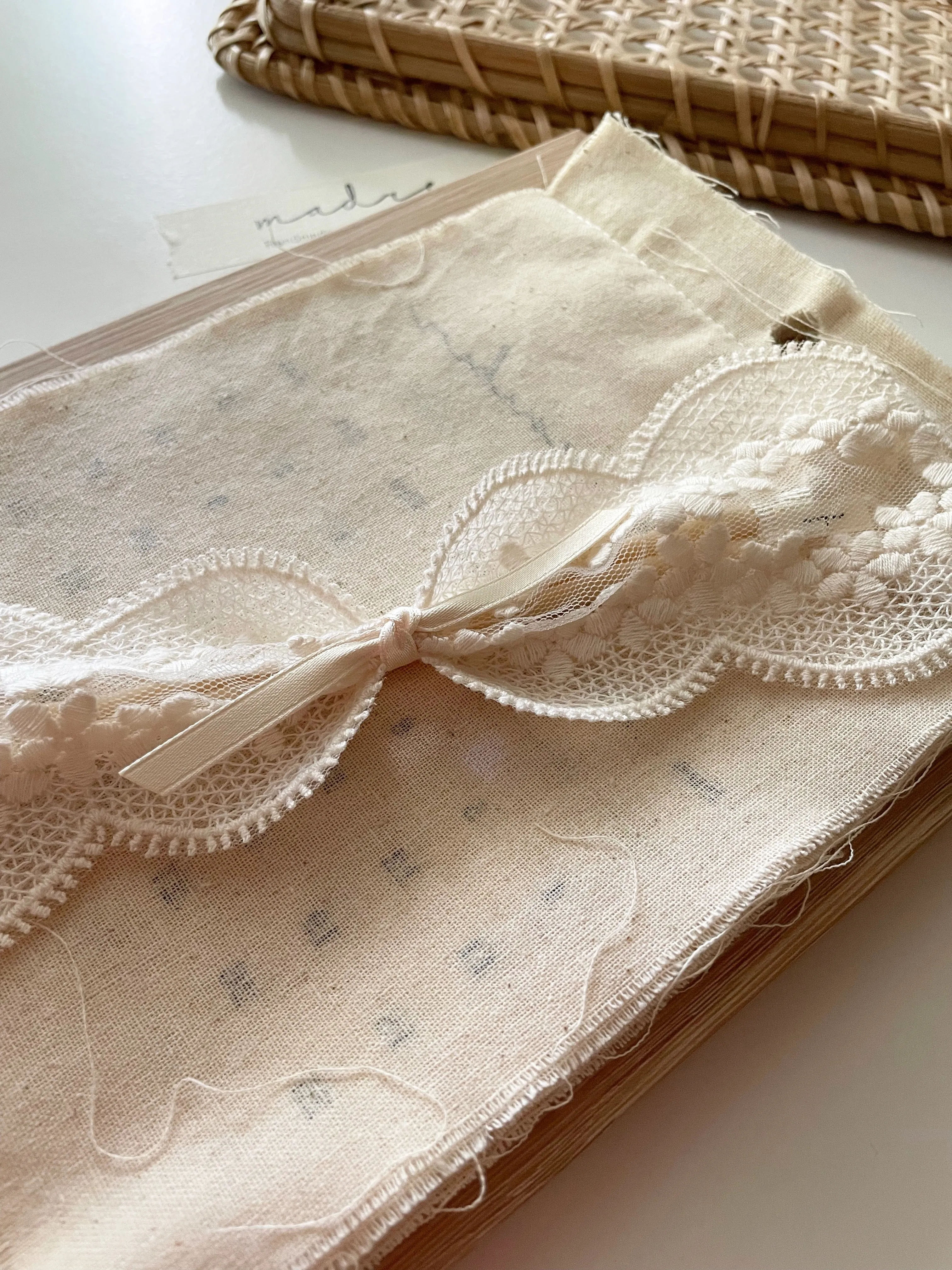 Ava Lace Headband