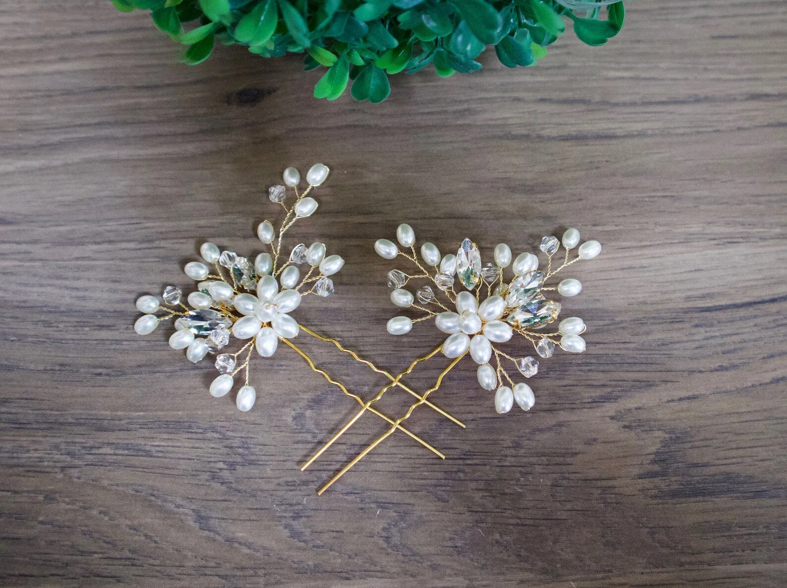 Crystal and Pearl hair pins - Kelly