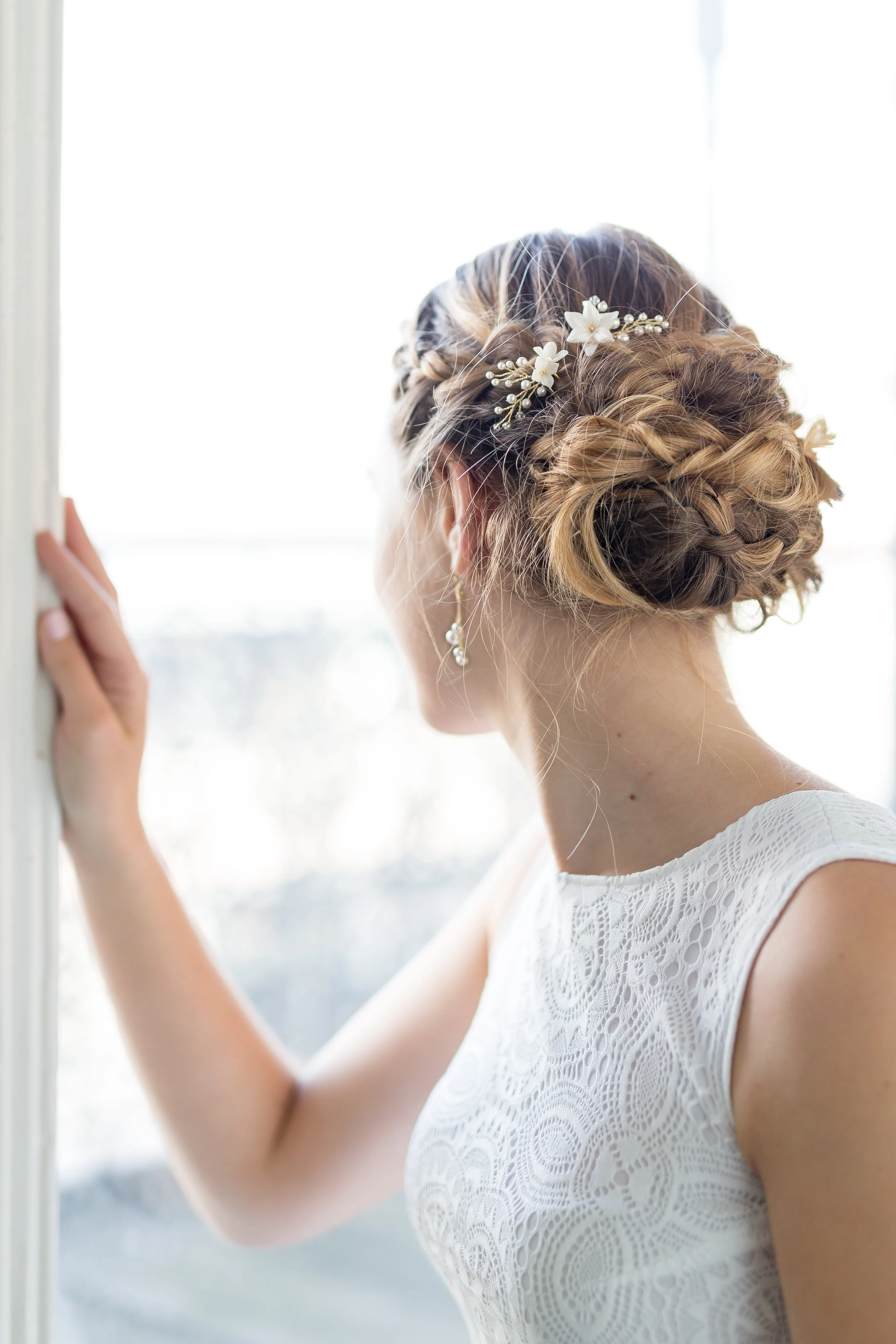 JASMINE HAIR PINS | Dainty Floral Bridal Hair Pins with Crystals & Pearls