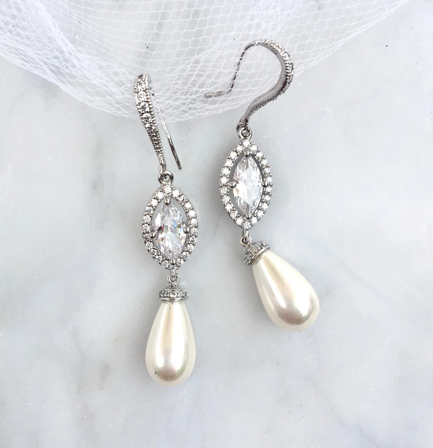 "Andiana" - Freshwater Pearl Bridal Headband and Earrings Set - Available in Silver and Yellow Gold