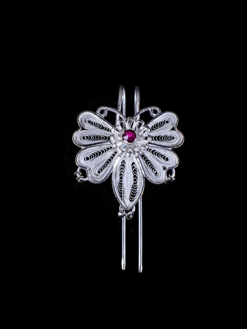 Titli Juda Pin